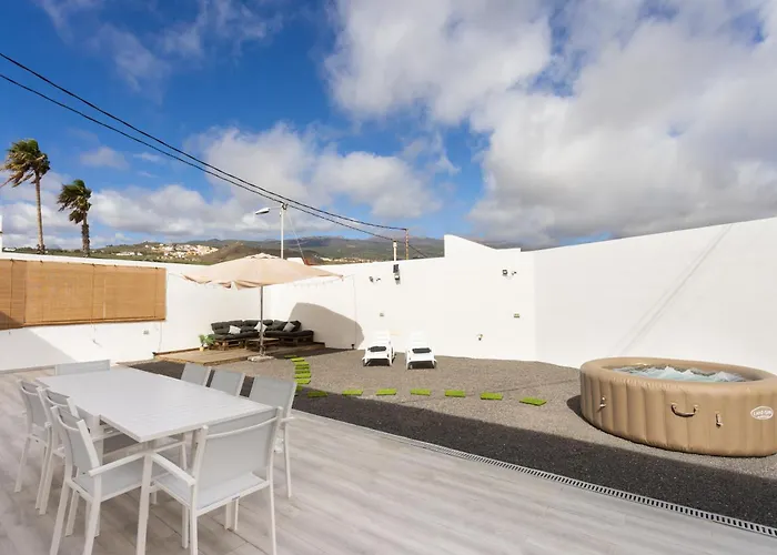 וילה Casa Dona Juana - De 4 Con Jacuzzi Y Gran Zona Exterior Charco del Pino