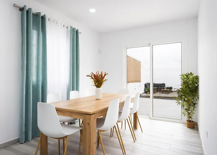 Casa Dona Juana - De 4 Con Jacuzzi Y Gran Zona Exterior * Charco del Pino